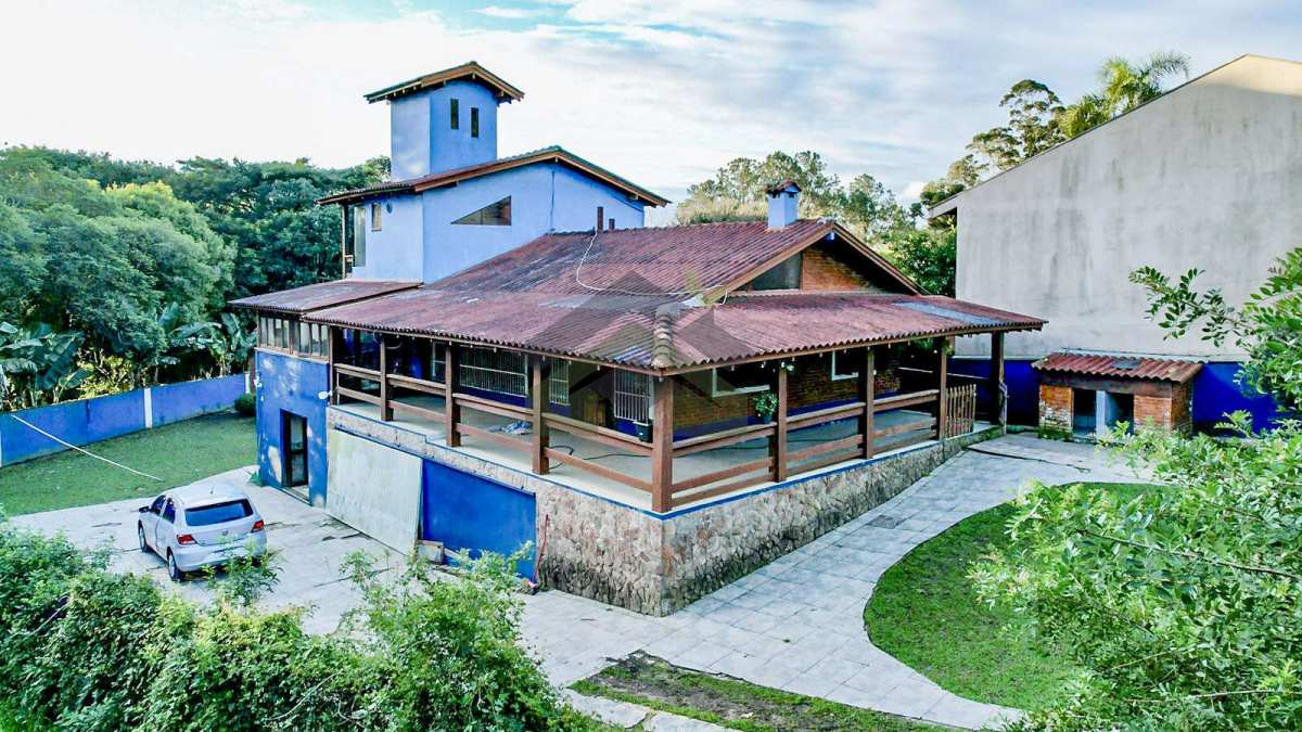 Casa, 4 quartos, 304 m² - Foto 1